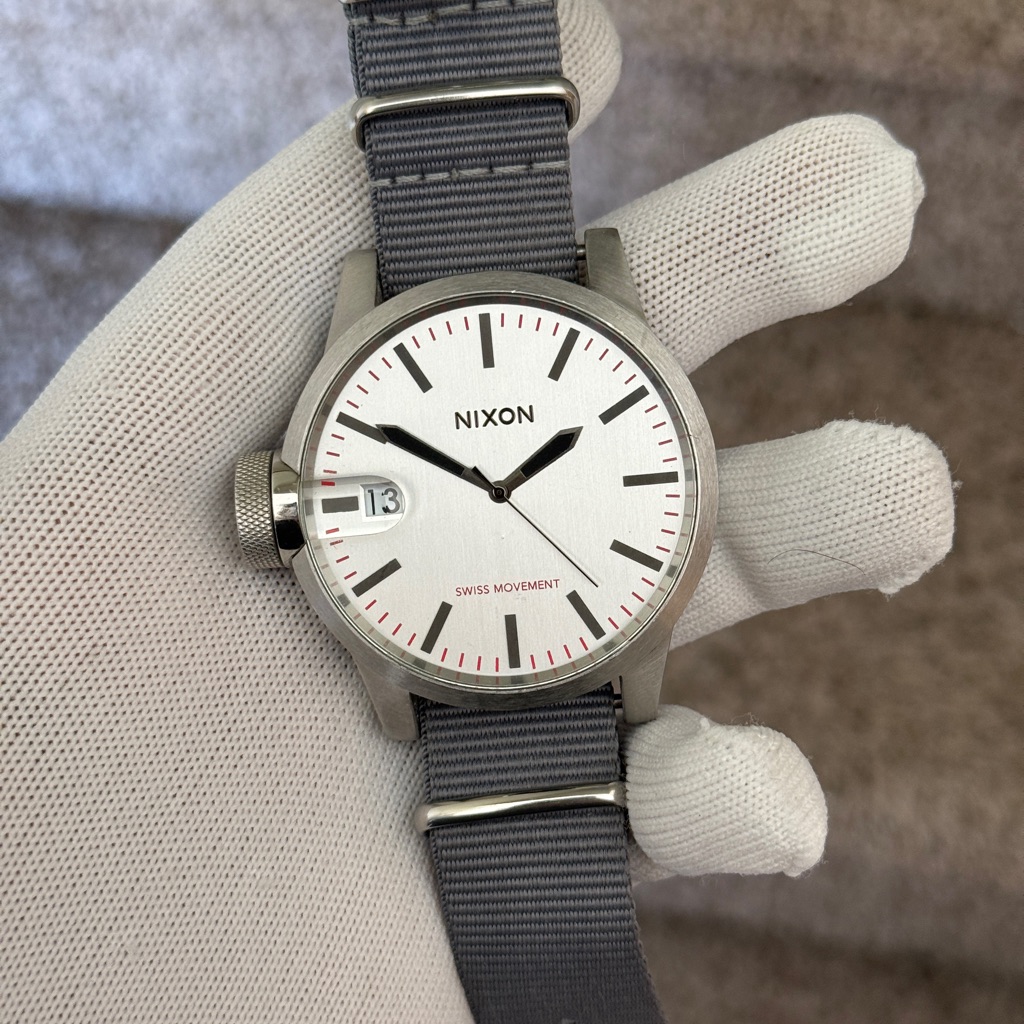 Nixon Mens The Chronicle Lefty White Dial With Canvas Grey Strap Watch